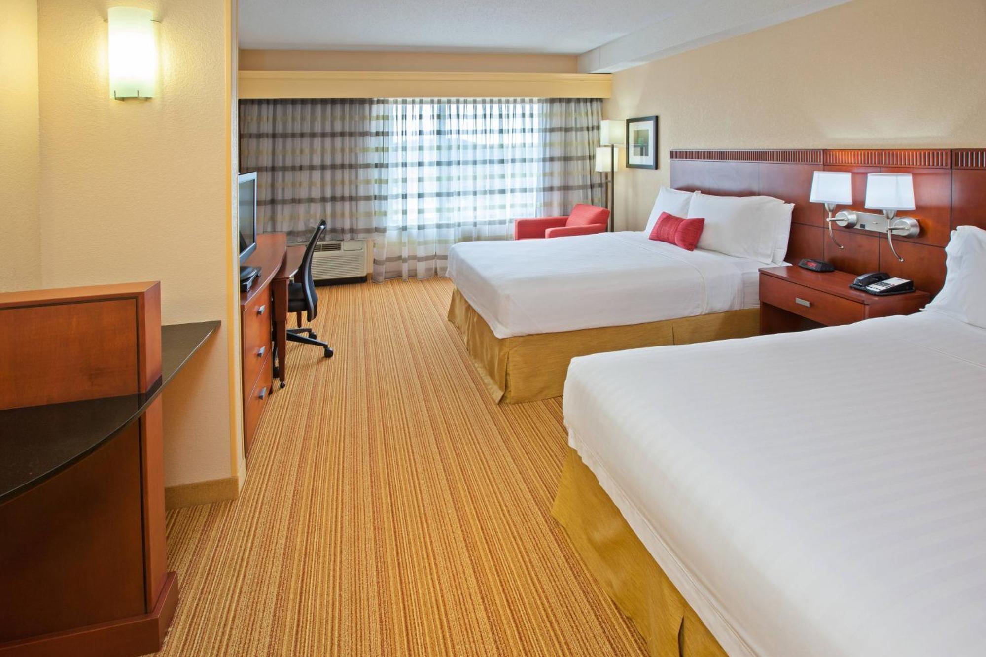 Courtyard Louisville Northeast Ngoại thất bức ảnh